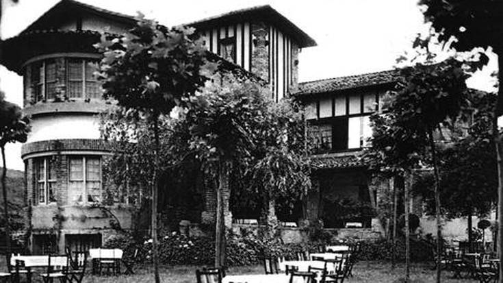 San Antonio Paradorea Jatetxe bat eta hamaika aurpegi