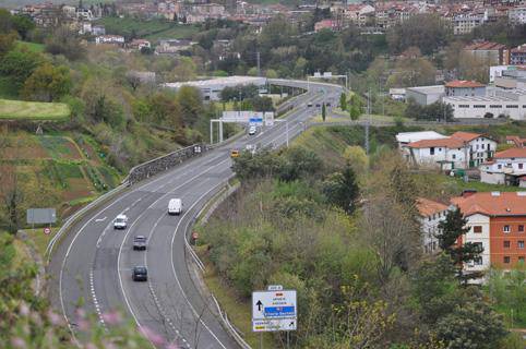 Urumeako autobia itxi egingo dute gauean, Mandazubi eta Martindegi bitartean