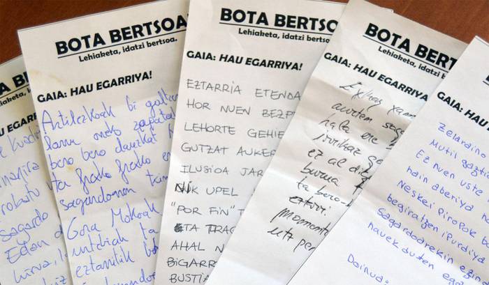 200dik gora bertso,  eta 25 sari baino gehiago!