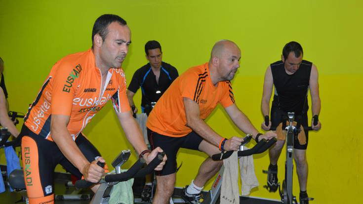 Kirol ezberdinak, arratsaldean hasita