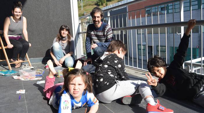 «Euskera zaintzeaz aparte, aukera daukagu guraso eta seme-alaben arteko harremanak sendotzeko»