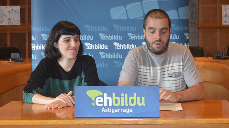 «Lehenengo urtea alferrik galdu du EAJk;  EH Bilduren aurreko legealdiko lanei esker bizi da»