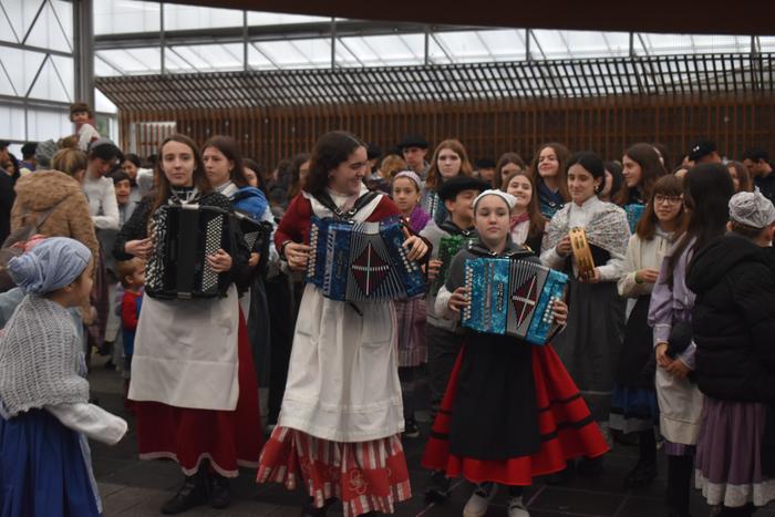 Kalejira herrikoia gaur, Atsegindegitik