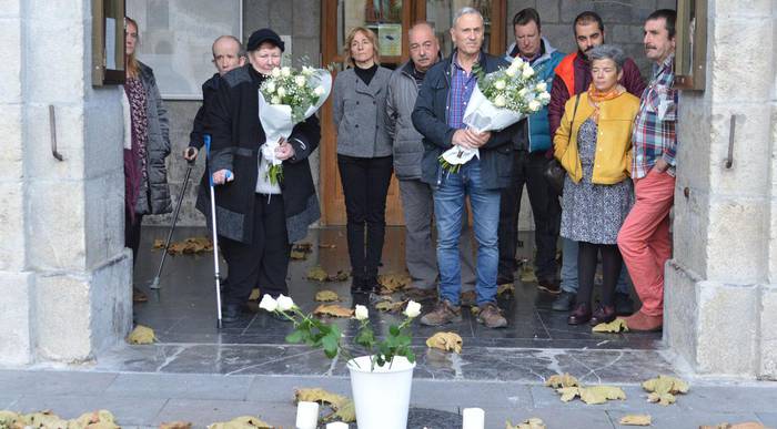 «Biktima guztiei omenaldia», Memoriaren Egunean