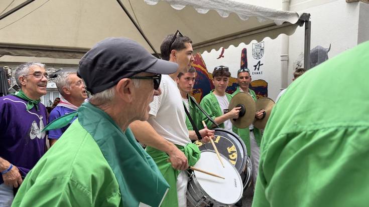 San Joanak - Ekainak 25: Santa Barbara txaranga, Zuttik elektrotxaranga eta Bilabal erromeria
