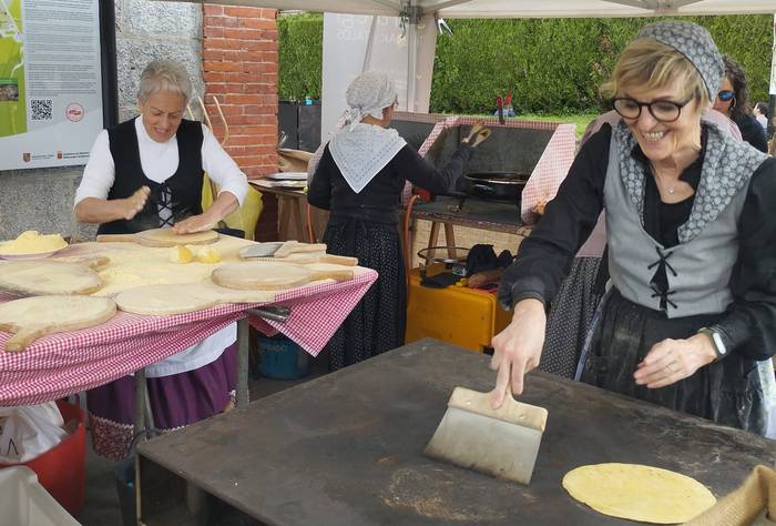 Festa ederra izanen da larunbatean Goizuetan, Talo Egunarekin eta Mendialdeko Azoka Ibiltariarekin