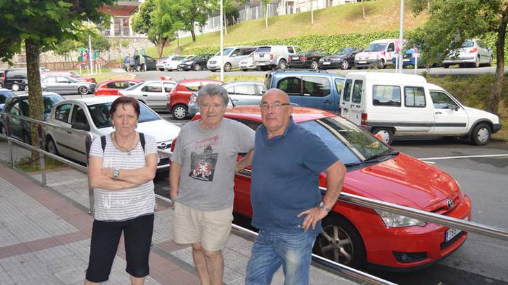«Herritarrei gogorarazi egiten dizkiegu pasadizoak, gaiak plazaratu eta gero»