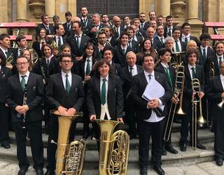 Kontzertua eskainiko du Hernaniko Bandak Udaletxeko arkupetan