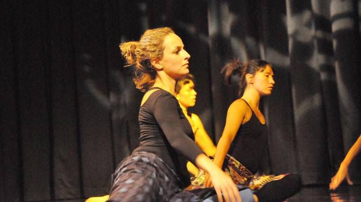 Dantza garaikide emanaldia, gaur