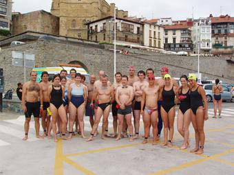 Getaria Zarautz itsas proban hernaniarrek marka bikainak egin zituzten