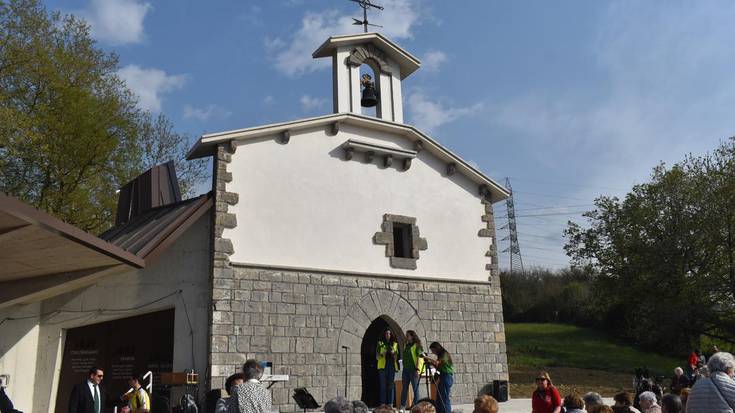 Gaur inauguratu dute Zikuñagako Ama ermita