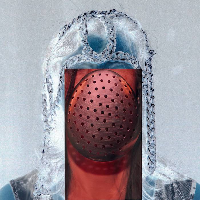 Erakusketa jarriko dute KarmeLaHozek eta Maria Mamerta Agirrek, Biterin