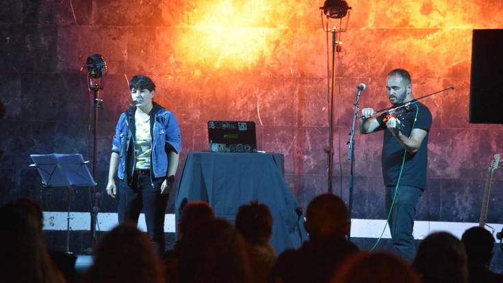 Pagolatarrak oholtzan