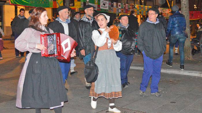 Errondarekin, agur 2015ari!