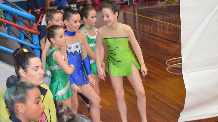 Gimnasia erritmikoak harmailak bete ditu