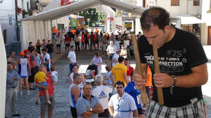Trikitixa, meza eta sagardo lehiaketa eguna hasteko