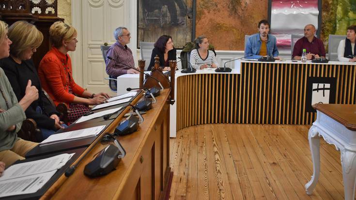 Zerbitzu?Sozialetako lanpostuen zerrendaren moldaketak, zeresana