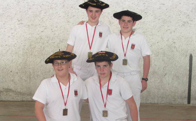 Lau txapela, Goizuetara