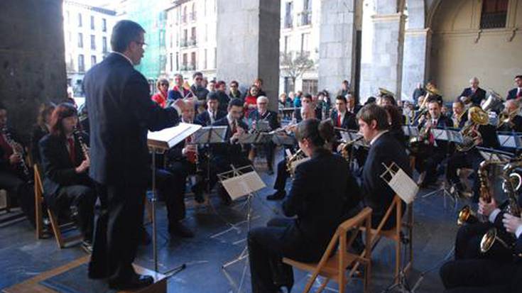 Hernani Musika Bandak kontzertua emango du gaur