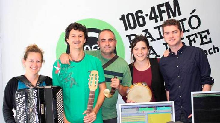 Hernanitik Europara, Bitartean taldea