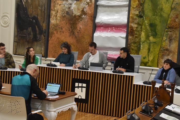 Adostasun zabala azaroko plenoan