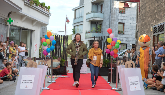 Moda desfilea bihar, Andrekalen eta Plaza Berrin