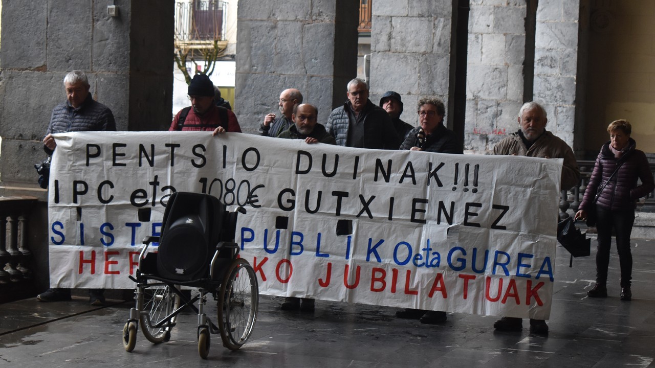 'Bertsopentsiotan' lehiaketan parte hartzeko aukera, astelehenera arte