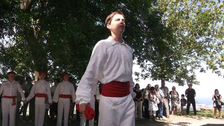 Generazioen arteko dantza, Santiomendin