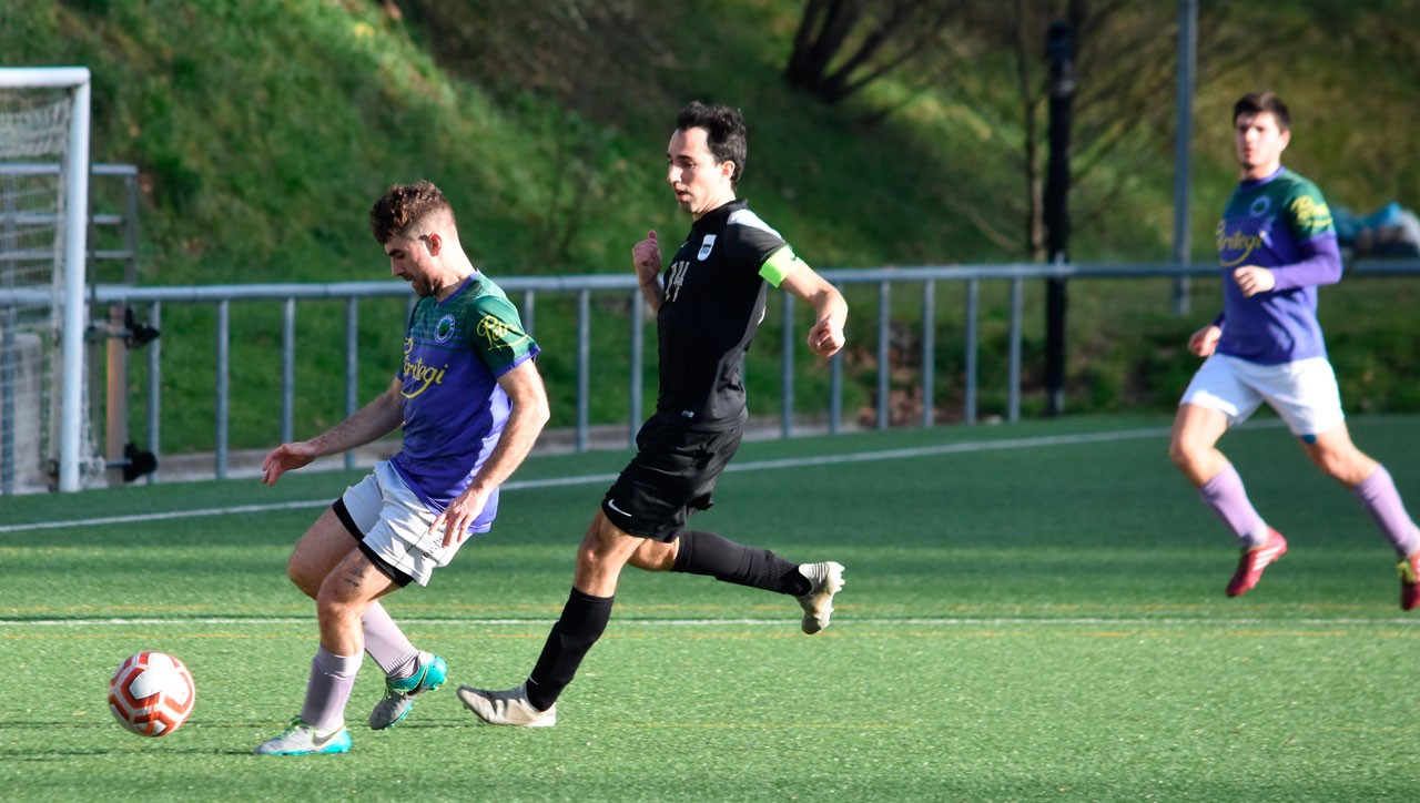 Bi garaipen eta berdinketarekin, ia asteburu borobila bailarako futbolariek