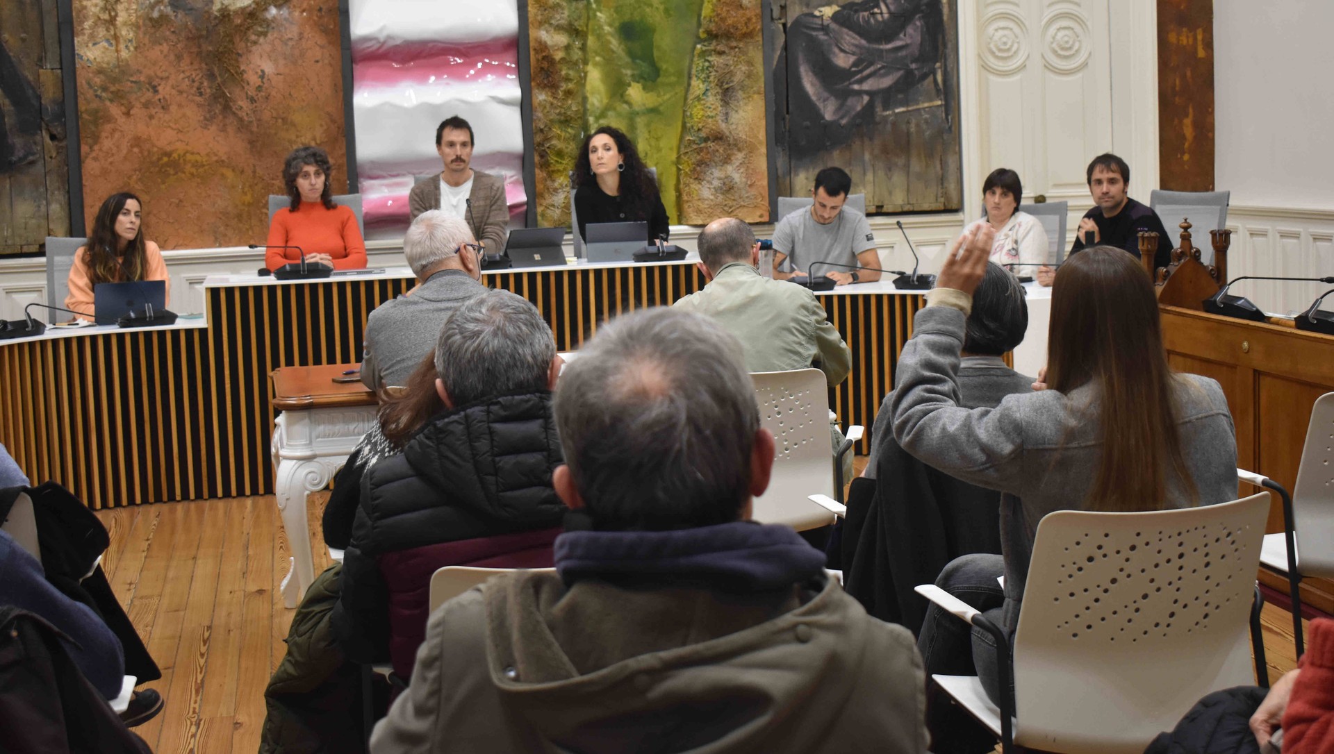 «Interes elektoralistak lehenestea» leporatu dio PSEk EH Bilduri