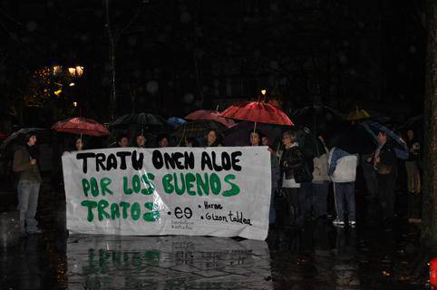 Tratu onen aldeko kontzentrazioa egin zuten