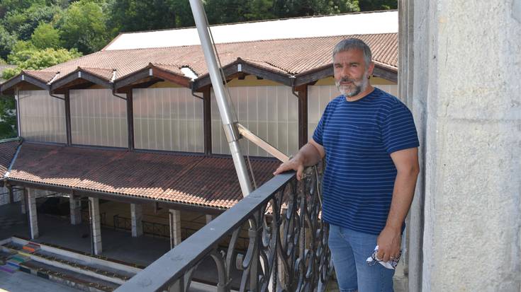 «Nahi dugu astigartarrek ekintza batzuetaz gozatzea, baina tamainan, eta arduraz jokatuta»
