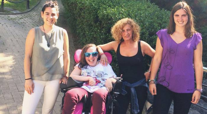«Gure helburua da gaixotasun arraroak ikusaraztea, eta horretarako, boluntarioak lortzea»