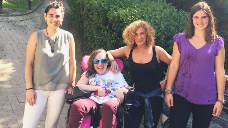 «Gure helburua da gaixotasun arraroak ikusaraztea, eta horretarako, boluntarioak lortzea»
