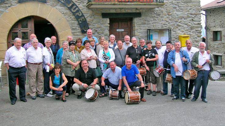 Txistulariek girotu zuten San Roke eguneko festa