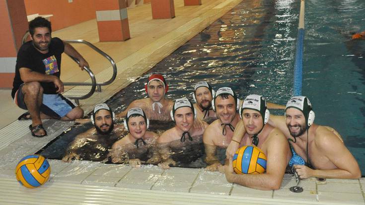 «Entrenatzeko baldintza hauekin zaila da, baina txapeldun izan nahi dugu»