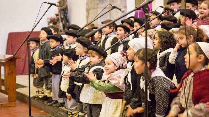 Txistorra eta kantua, egun seinalatuen preludio