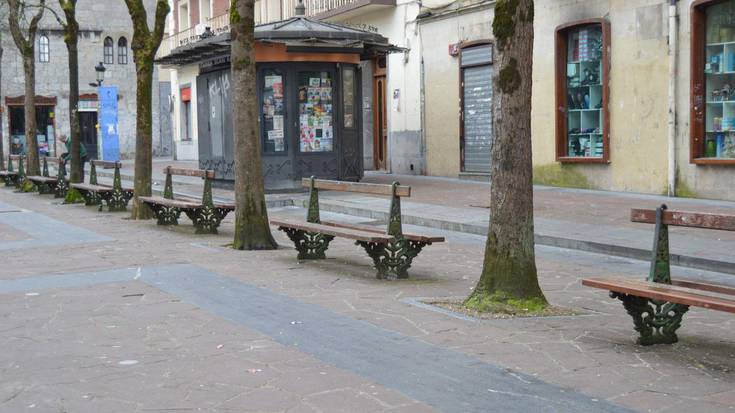 Plaza Berrin  lanean, gaurtik
