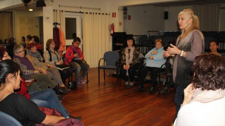 Emakumeen curriculum izkutuez ariko dira asteartean 