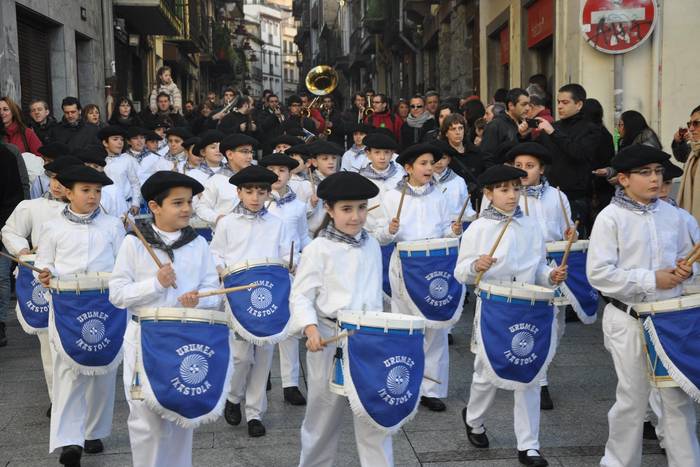 Iñude eta Artzainekin batera, danbor joleak