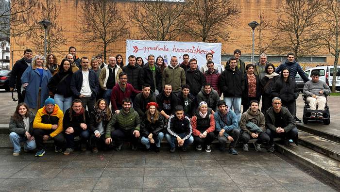 Bailarako lau talde, bueltan den Herriarteko Bertsolari Txapelketan