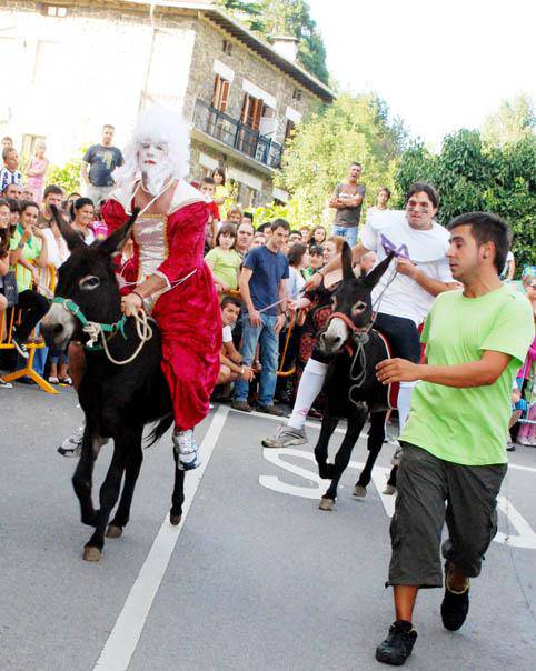 «Nola demontre konpontzen ziran, zazpi astoren gañian»