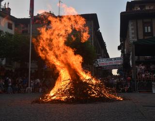 San Joanetako kartel lehiaketa, apirilaren 13ra arte