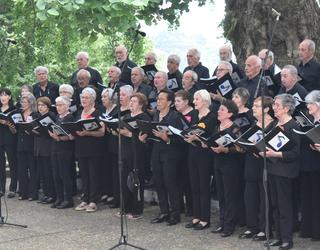 Musika eta kirola, San Joanei begira motorrak berotzen jarraitzeko