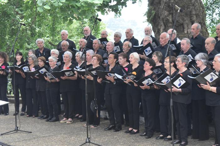 Musika eta kirola, San Joanei begira motorrak berotzen jarraitzeko