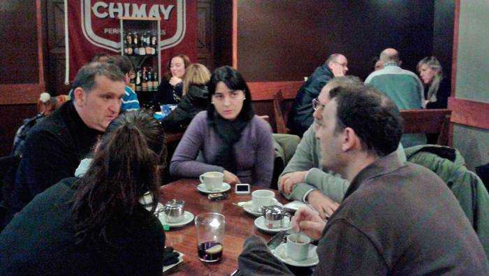 Euskera praktikatzeko, hartu dezagun kafe bat!