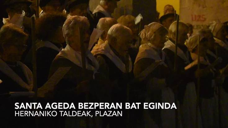 Santa Ageda bezperan hernaniarrak bat eginda, Plazan