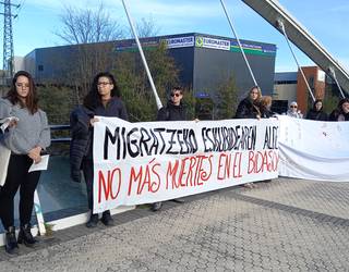 Hamar ekitaldi antolatu dituzte abendurako,  migratzeko giza eskubide unibertsala aldarrikatzeko