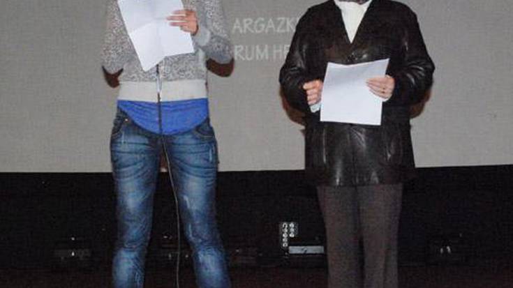 Foto Forum elkartearen funtzionamendua eta helburuak azaldu zituzten atzo, aurkezpenean