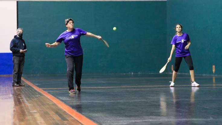 Finalaren atarian geratu dira Garbiñe Tijero eta Enara Macicior, Zarautzen